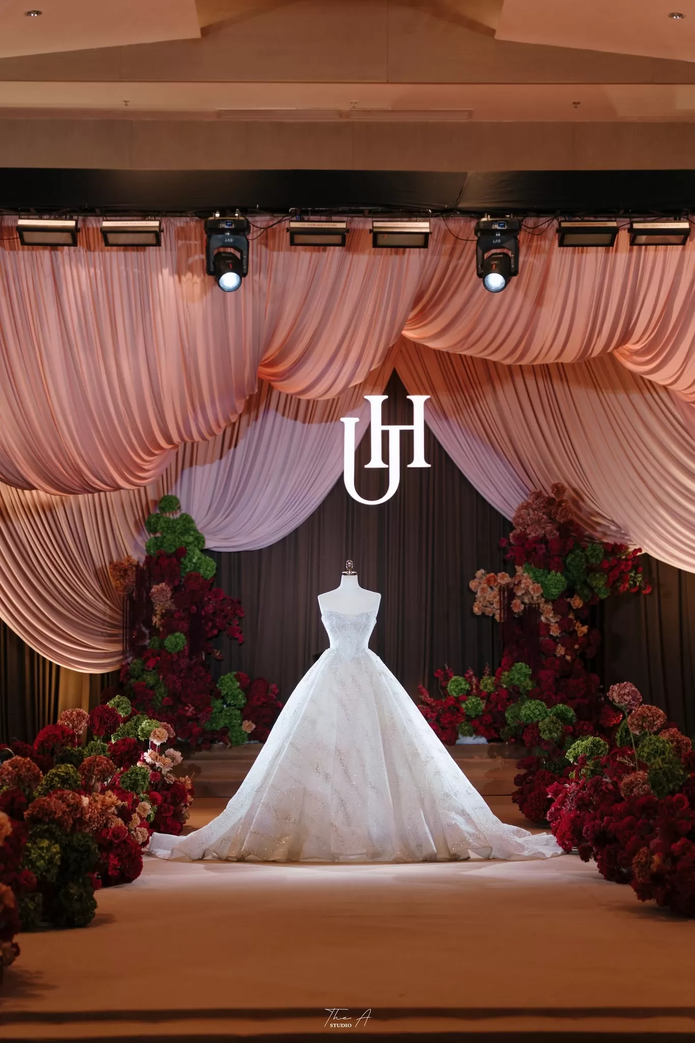 WEDDING U&H